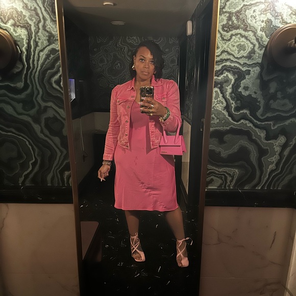 Meet Your Posh Ambassador, Cianni (See-Ah-Knee) - Picture 4 of 14